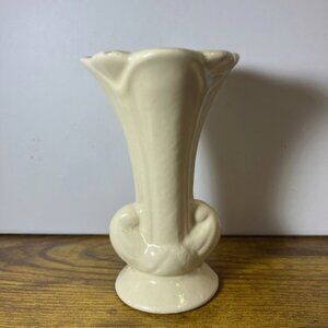 Vintage Ivory Ceramic Pottery Vase 4.5 Marked‎ Christmas 1941